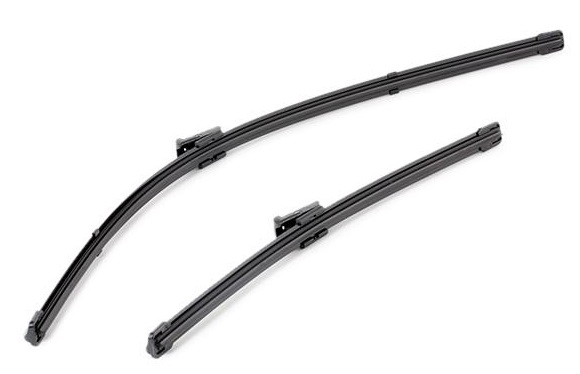 Set stergatoare parbriz VALEO 577845 SILENCIO X.TRM FLAT BLADE, lungime 650 mm, 400 mm, fara carcasa pentru TOYOTA