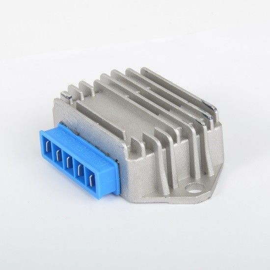 Regulator de tensiune pentru scuter Piaggio (5 pini)