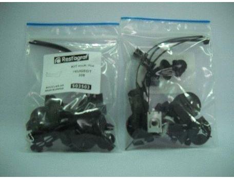 Set clipsuri de montaj pentru bara față RESTAGRAF A505210, plastic, compatibile cu Citroen Berlingo, 1996-2007.