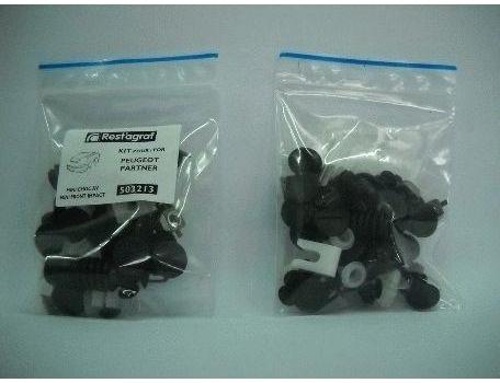 Set clipsuri de montaj ușă RESTAGRAF A517005, plastic, compatibil cu Audi A6, 2005-