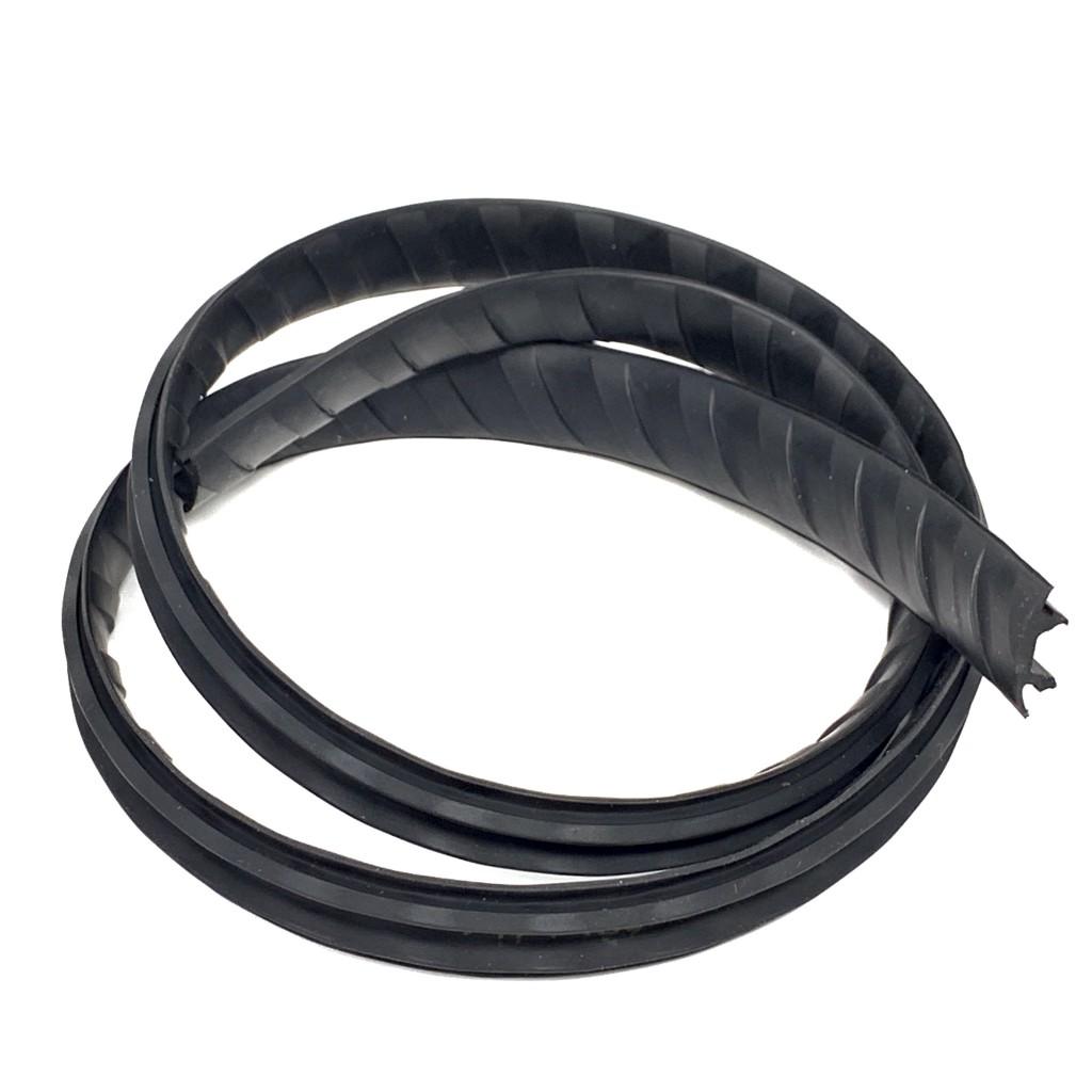 Garnitură din cauciuc pentru bare transversale THULE, model TH1500052102, lungime 1500 mm